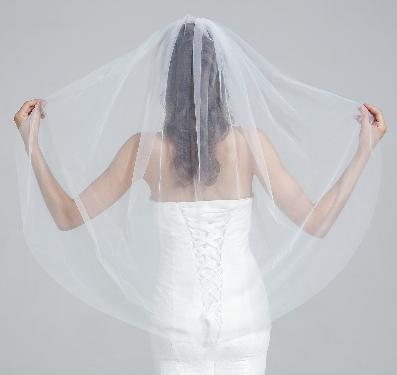 BEAUTELICATE Wedding Bridal Veil with Comb 1 Tier Cut Edge Ivory White Elbow Fingertip Chapel Cathedral Length V67